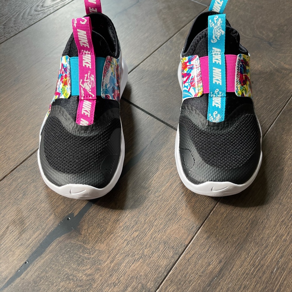 Girls Nike Sneakers